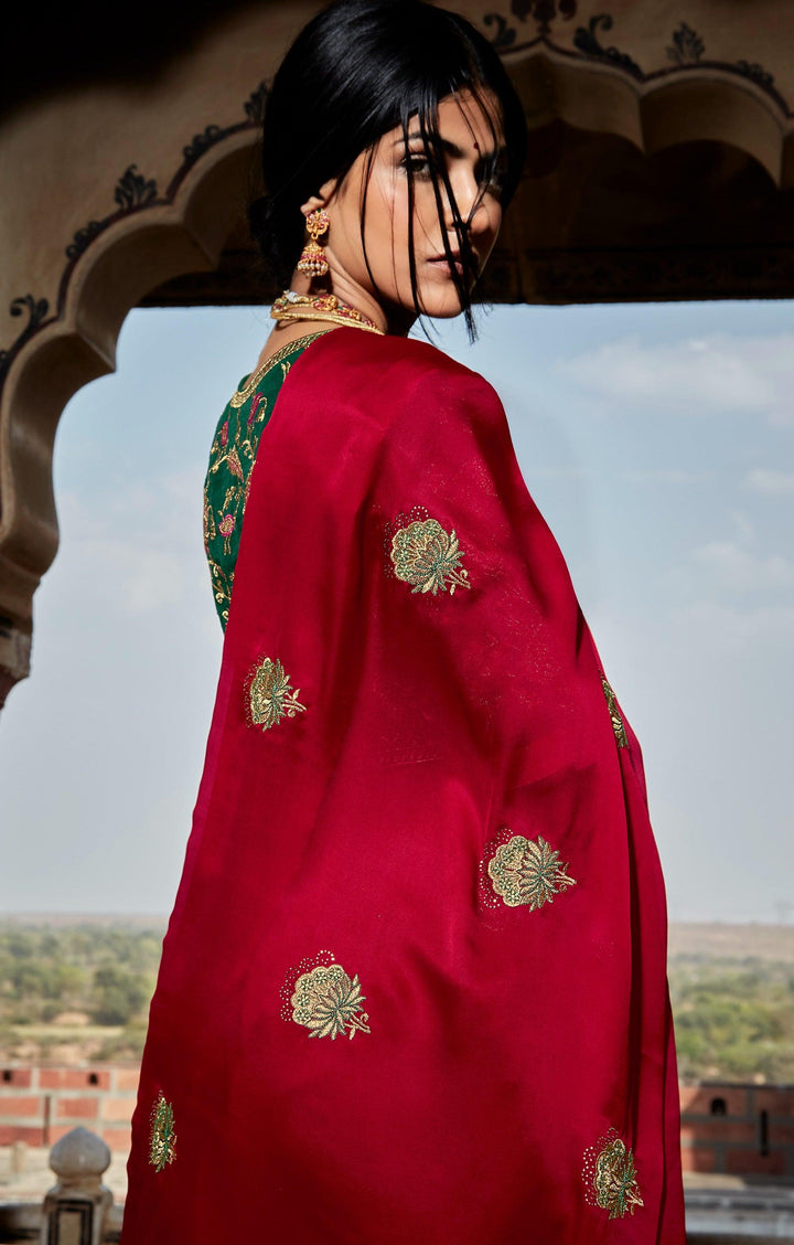 Sagaai Special Traditional Silk Saree - Fashion Nation